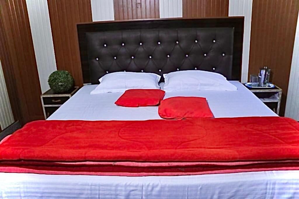 Hotel O Corbett Farm Homestay Рамнагар Экстерьер фото